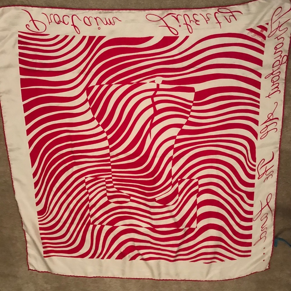 RARE vintage chic Ann Pakrdonni silk scarf.